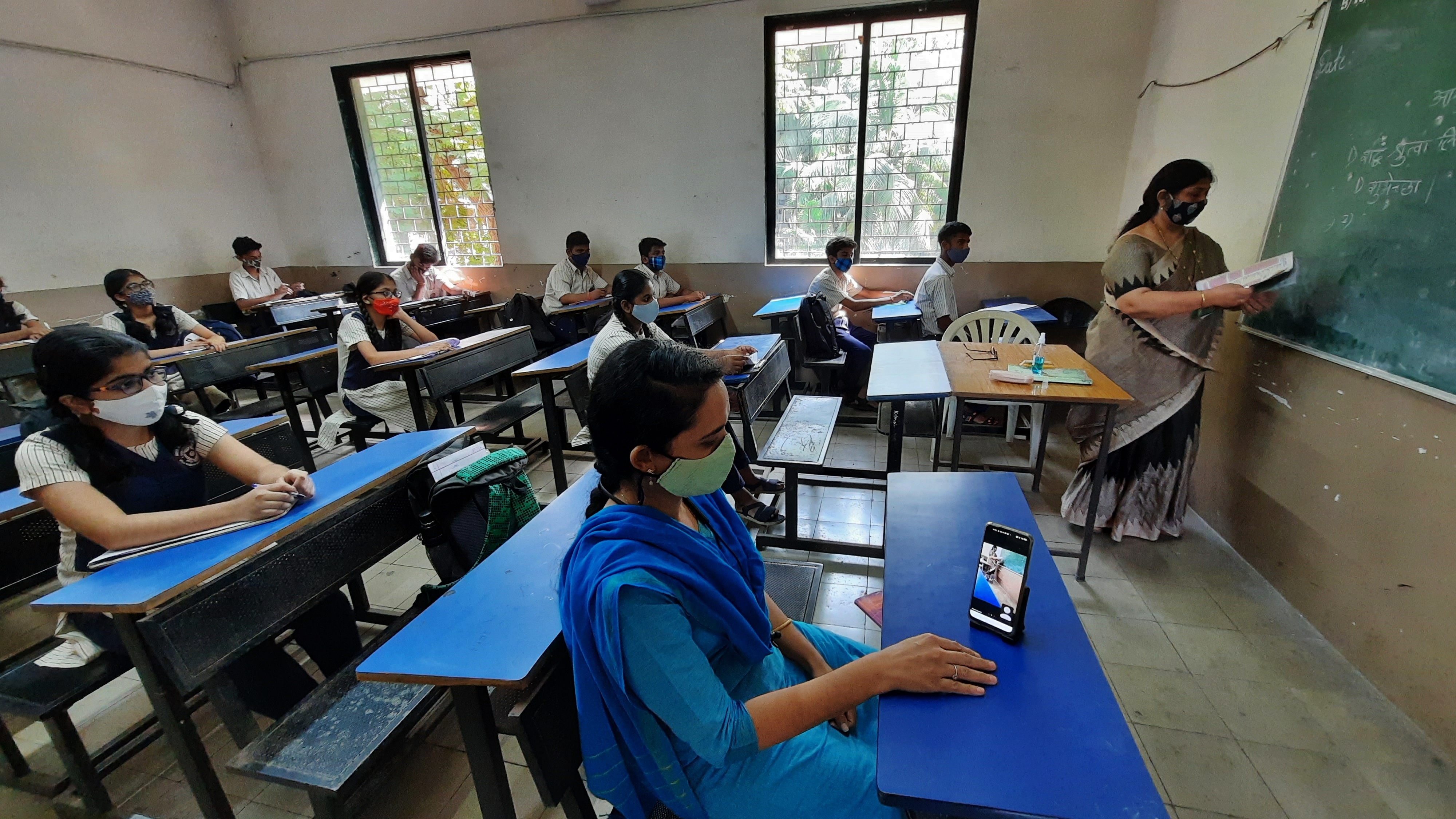 The government report found that enrolment in classes 2-12 rose by 2.8 million when compared to 2019.20.(Praful Gangrude/HT file photo) The government report found that enrolment in classes 2-12 rose by 2.8 million when compared to 2019.20.(Praful Gangrude/HT file photo)