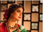 Keerthy Suresh looks right out of a dream in the recent pictures from one of her jewellery shoots. The actor, who knows how to deck up in both casual and ethnic outfits with equal poise and grace, made us drool with her pictures in a stunning saree. With the pictures, Keerthy made ethnic fashion lovers scurry to take notes of festive fashion.(Instagram/@keerthysureshofficial)