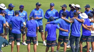 Mohali: Indian cricket team head coach Rahul Dravid speaks to the team members during a practice session ahead of the 1st cricket test match between India and Sri Lanka. (PTI) Mohali: Indian cricket team head coach Rahul Dravid speaks to the team members during a practice session ahead of the 1st cricket test match between India and Sri Lanka. (PTI)