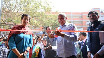 (From left) AAP MLA Atishi and Delhi deputy chief minister Manish Sisodia inaugurate the university in Mukherjee Nagar on Friday. (HT Photo) (From left) AAP MLA Atishi and Delhi deputy chief minister Manish Sisodia inaugurate the university in Mukherjee Nagar on Friday. (HT Photo)