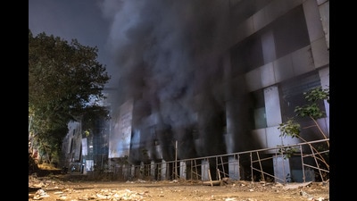 The fire at Sunrise Hospital last year, which is located on the 4th floor of Dream Mall, raged for over 40 hours and claimed the lives of patients, including some on ventilator support. (Pratik Chorge/HT PHOTO)