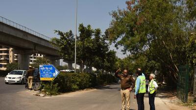 Gurugram, India - March. 05, 2022: In a joint inspection by Gurugram traffic police and GMDA, teams analysed accident spots on Golf Course Road and have decided to place barricades and deploy cops as they can't make engineering changes on the stretch, in Gurugram, India, on Saturday, March 05, 2022. (Photo by Vipin Kumar/ Hindustan Times) (Vipin Kumar/HT PHOTO)