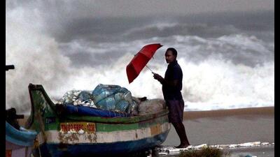 The first pre-monsoon deep depression is strengthening in Bay of Bengal which is later likely to hit the Tamil Nadu coast (REPRESENTATIVE IMAGE) The first pre-monsoon deep depression is strengthening in Bay of Bengal which is later likely to hit the Tamil Nadu coast (REPRESENTATIVE IMAGE)