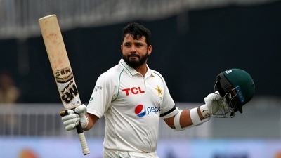 Pak vs Aus, 1st Test: Azhar's ton powers hosts to 476 (AP)