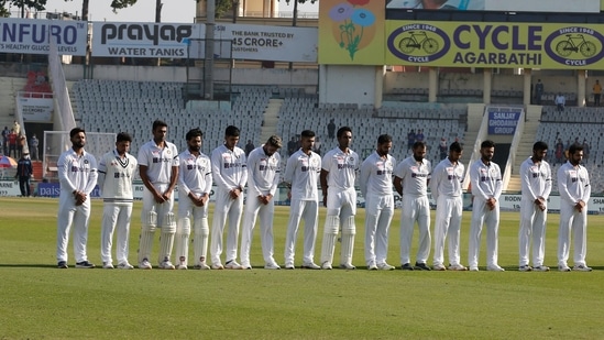 Team India players observing minute's silence in memory of Rod Marsh, Shane Warne.(Twitter/BCCI)