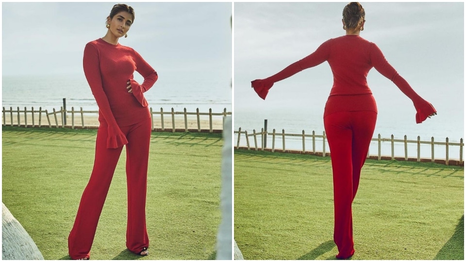Pooja Hegde is a retro queen in monotone ensemble. Pooja Hegde is a retro queen in monotone ensemble.