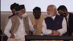 Prime Minister Narendra Modi (R) and Maharashtra Governor Bhagat Singh Koshyari at MIT college event, on Sunday. PM said Metro launch gives the message that completion of projects can be done on time. (PRATHAM GOKHALE/HT)