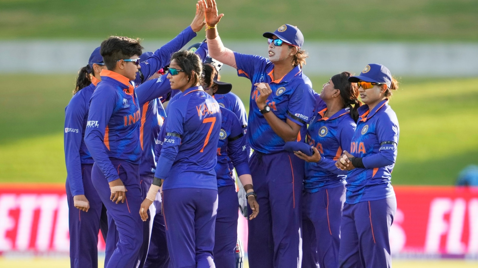 India Women vs Pakistan Women Highlights, Womens World Cup IND secure comprehensive 107-run win over PAK Hindustan Times