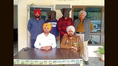 The bike-borne accused were stopped for checking, and after they failed to produce documents establishing ownership of the two-wheeler, they confessed that the motorcycle had indeed been stolen in Ludhiana. (HT PHOTO)