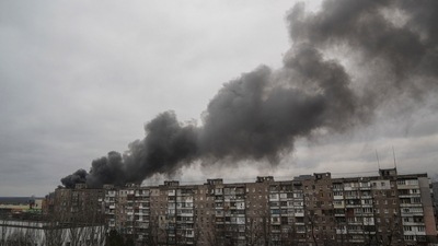 Smoke rises after shelling by Russian forces in Mariupol, Ukraine (AP Photo/Evgeniy Maloletka) (AP) Smoke rises after shelling by Russian forces in Mariupol, Ukraine (AP Photo/Evgeniy Maloletka) (AP)