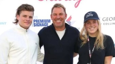 Shane Warne with his children Jackson (left) and Brooke (Instagram)