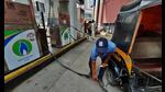 An attendant fills CNG gas in an autorickshaw at a pump station. (File Photo) An attendant fills CNG gas in an autorickshaw at a pump station. (File Photo)