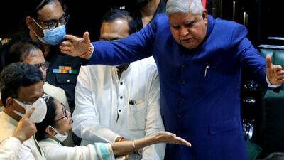 West Bengal governor Jagdeep Dhankhar read the last line of his speech at the request of chief minister Mamata Banerjee, avoiding a constitutional crisis. (ANI) West Bengal governor Jagdeep Dhankhar read the last line of his speech at the request of chief minister Mamata Banerjee, avoiding a constitutional crisis. (ANI)