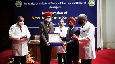 Param Vir Chakra awardee Captain Bana Singh (retd) being felicitated at PGIMER, Chandigarh, on Monday. (HT Photo)