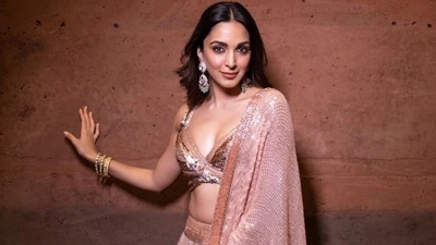 Kiara Advani is 'feeling peachy' in pretty lehenga and bralette for Ishita Advani's wedding festivities: Pics inside Kiara Advani is 'feeling peachy' in pretty lehenga and bralette for Ishita Advani's wedding festivities: Pics inside