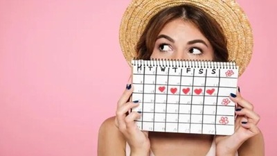 Changes in menstrual period: You need to visit your doctor if you notice drastic changes in the quantity, duration, flow, and the amount of pain during your menstrual cycle. These changes might be related to normal menopause, or may indicate benign conditions like polycystic ovaries or uterine fibroids. However, occasionally they might point to serious conditions like pelvic infections or even gynecological cancers. You should never delay in consulting your doctor if you notice bleeding after menopause. (Shutterstock) Changes in menstrual period: You need to visit your doctor if you notice drastic changes in the quantity, duration, flow, and the amount of pain during your menstrual cycle. These changes might be related to normal menopause, or may indicate benign conditions like polycystic ovaries or uterine fibroids. However, occasionally they might point to serious conditions like pelvic infections or even gynecological cancers. You should never delay in consulting your doctor if you notice bleeding after menopause. (Shutterstock)