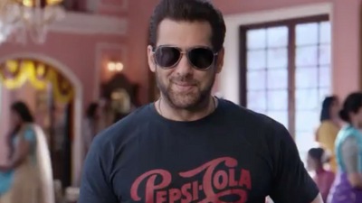 Salman Khan ran into his younger self in new video. Salman Khan ran into his younger self in new video.