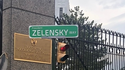The Russian embassy is located on an offshoot road along Wisconsin Avenue.