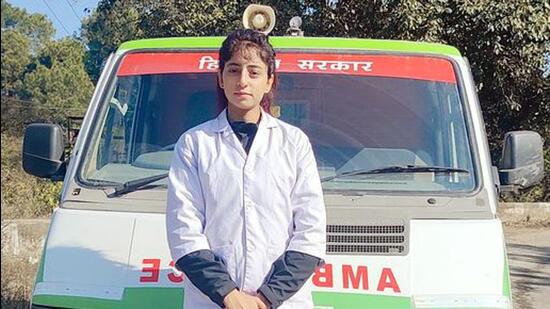 HIMACHAL’s FIRST: Nancy Katnoria, 22, was passionate about driving since her childhood. Now, I can use my skill to save lives, says the Hamirpur girl. (HT Photo)