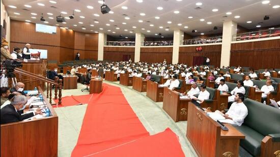The BJP members came to the assembly wearing black stoles and raised slogans against the government while standing in their seats as finance minister Rao was presenting the budget. (HT) The BJP members came to the assembly wearing black stoles and raised slogans against the government while standing in their seats as finance minister Rao was presenting the budget. (HT)
