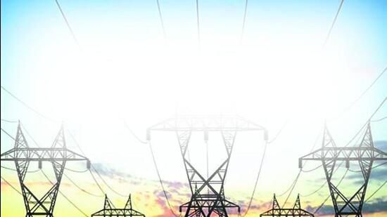 Parts of Colaba faced overnight power outage due to feeder fault
