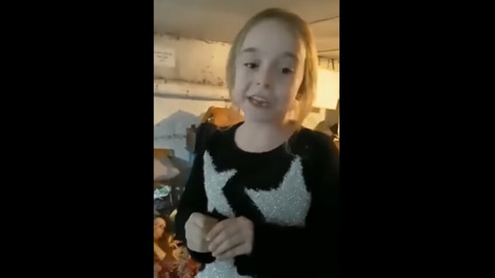 Little Ukrainian girl sings Frozen's Let it Go in a bomb ...