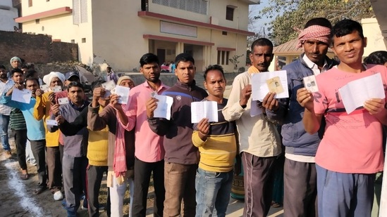 In Azamgarh, there are 10 constituencies, Gopalpur, Sagri, Mubarakpur, Azamgarh, Mehnagar, Atrauliya, Nizamabad, Phoolpur Pawai, Didarganj, and Lalganj.(HT Photo/Sudhir Kumar)