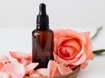 Kumkumadi oil helps improve skin complexion and elasticity.&nbsp;