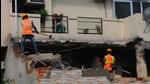 Building violations in CHB housing units include construction of unauthorised cantilevers, storeys, rooms and toilets, among others. (HT File Photo) Building violations in CHB housing units include construction of unauthorised cantilevers, storeys, rooms and toilets, among others. (HT File Photo)
