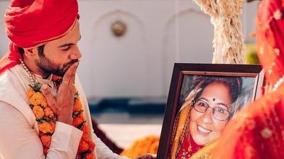 Actor Rajkummar Rao shared a picture on his mother's 6th death anniversary. Actor Rajkummar Rao shared a picture on his mother's 6th death anniversary.