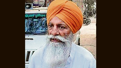 During a meeting with the delegation of farmers, the Haryana government had assured that no arms licence will be cancelled due to agitation, said Bhartiya Kisan Union (Charuni) chief Gurnam Singh Charuni. (HT Photo)