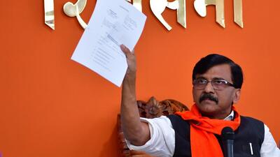 Sanjay Raut also wrote to the Prime Minister’s Office on February 28, sharing the details and documents about the alleged misuse of powers by the federal agency to extort money (Bhushan Koyande) Sanjay Raut also wrote to the Prime Minister’s Office on February 28, sharing the details and documents about the alleged misuse of powers by the federal agency to extort money (Bhushan Koyande)