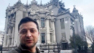 In this photo provided by the Ukrainian Presidential Press Office, Ukrainian President Volodymyr Zelenskyy speaks to the nation via his smartphone in the center of Kyiv, Ukraine. (AP) In this photo provided by the Ukrainian Presidential Press Office, Ukrainian President Volodymyr Zelenskyy speaks to the nation via his smartphone in the center of Kyiv, Ukraine. (AP)
