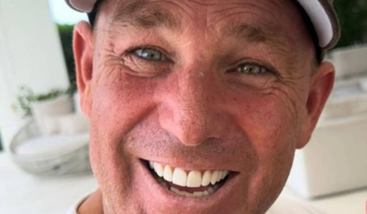 Shane Warne's final photo taken in Thailand (Instagram/Tom Hall) Shane Warne's final photo taken in Thailand (Instagram/Tom Hall)