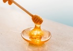 Honey packs in the goodness of antioxidants and essential vitamins that prove good for health.