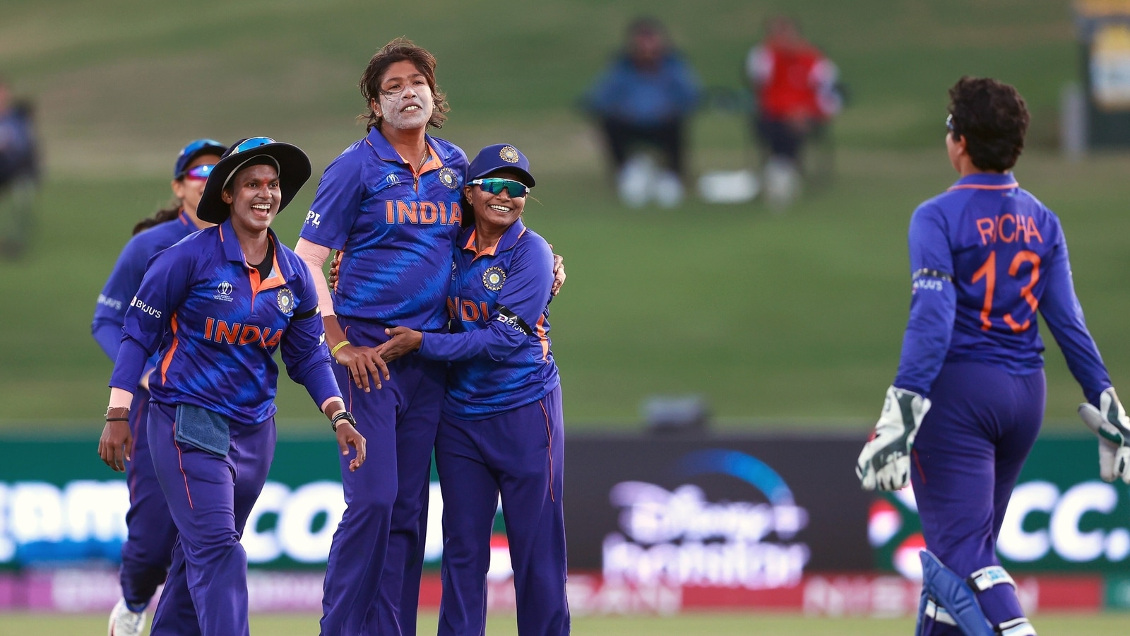 Jhulan Goswami eyes a World Cup mark as India face New Zealand