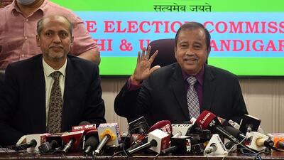 A press conference in which the dates for polls to Delhi’s three municipal corporations were expected to be announced took a turn on Wednesday evening as the state election commissioner said the body was postponing the announcement by a week. (Raj K Raj/HT Photo) A press conference in which the dates for polls to Delhi’s three municipal corporations were expected to be announced took a turn on Wednesday evening as the state election commissioner said the body was postponing the announcement by a week. (Raj K Raj/HT Photo)