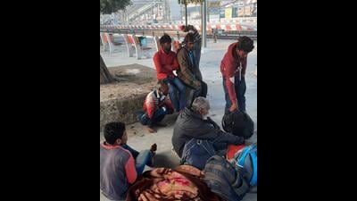 GRP here has been directed to install awareness boards at the key places of the Ludhiana railway station to curb train robberies . (HT FILE) GRP here has been directed to install awareness boards at the key places of the Ludhiana railway station to curb train robberies . (HT FILE)