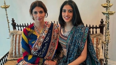 Navya Naveli Nanda with mother Shweta Bachchan Nanda. Navya Naveli Nanda with mother Shweta Bachchan Nanda.