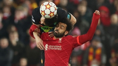 Inter Milan's Ivan Perisic in action with Liverpool's Mohamed Salah. (REUTERS)