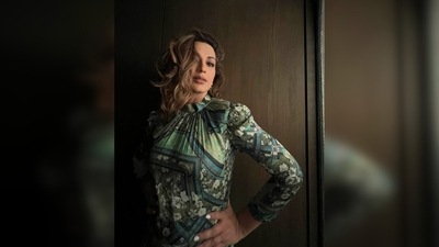 Sonali Bendre picked this comfy yet chic outfit from the collection of Falguni Shane Peacock's line. (Instagram/@iamsonalibendre) Sonali Bendre picked this comfy yet chic outfit from the collection of Falguni Shane Peacock's line. (Instagram/@iamsonalibendre)