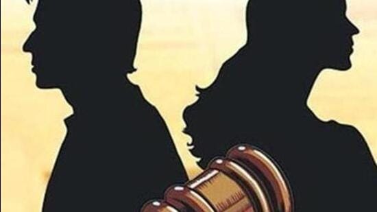 In the 2016 judgment, the Bombay high court observed that joint parenting should be the rule and single parenting an exception (Representational graphic)