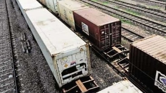 The countries emphasised the importance of speedily operationalising the MVA to “enable seamless movement between them for facilitating trade and people-to-people contact”.(HT file photo. Representative image) The countries emphasised the importance of speedily operationalising the MVA to “enable seamless movement between them for facilitating trade and people-to-people contact”.(HT file photo. Representative image)