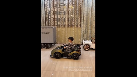 Car toy video shop for kid