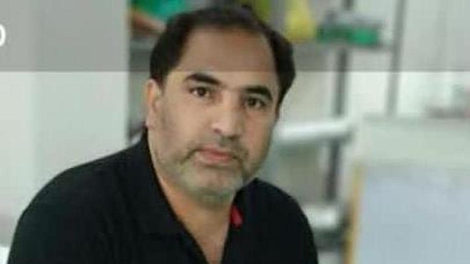 Preliminary probe indicate that Sameer Ahmad Bhat, 40, received two bullets in the chest after terrorists barged into his house and opened fire at him. Preliminary probe indicate that Sameer Ahmad Bhat, 40, received two bullets in the chest after terrorists barged into his house and opened fire at him.