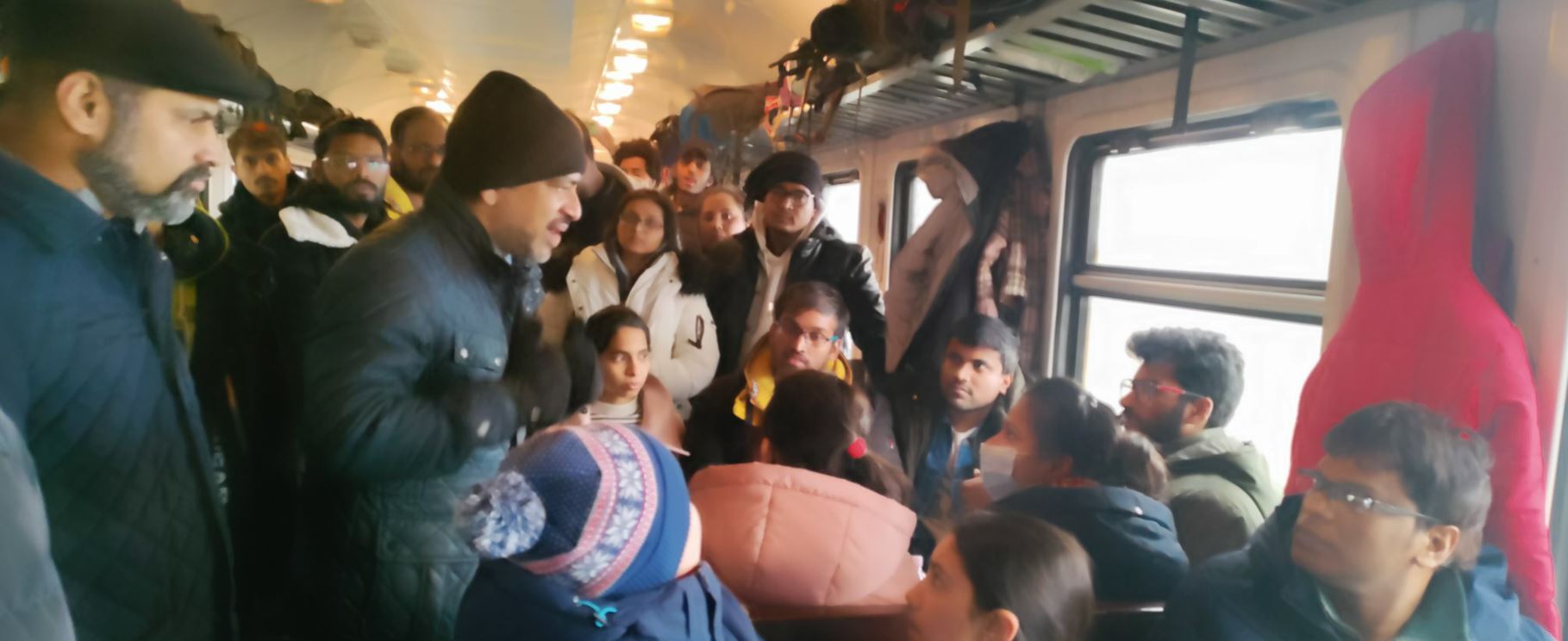 As many as 600 Indian students were taken out of Ukraine's eastern city Sumy amid the Russian invasion on Tuesday. (India in Ukraine/Twitter)