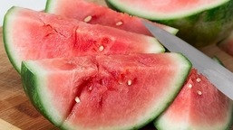 As the mercury goes up, many people tend to lose their appetite and face dehydration issues. If you too struggle with such problems, watermelon is the perfect snack for you.