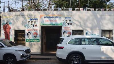 The Congress office wears a deserted look on Thursday. Bhushan Koyande/HT Photo The Congress office wears a deserted look on Thursday. Bhushan Koyande/HT Photo