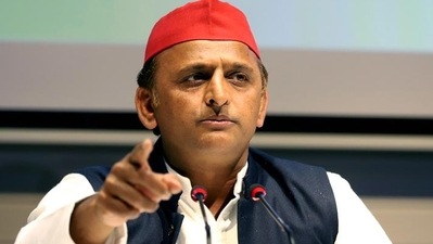 Samajwadi Party (SP) chief Akhilesh Yadav addresses a joint press conference over the EVM security issue at the party office, in Lucknow on Tuesday. (ANI) Samajwadi Party (SP) chief Akhilesh Yadav addresses a joint press conference over the EVM security issue at the party office, in Lucknow on Tuesday. (ANI) 