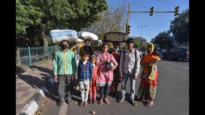 Of the 9,800 households surveyed in the urban areas, 63.4 percent said they migrated due to “fear of Covid 19” (Biplov Bhuyan/HT PHOTO) Of the 9,800 households surveyed in the urban areas, 63.4 percent said they migrated due to “fear of Covid 19” (Biplov Bhuyan/HT PHOTO)